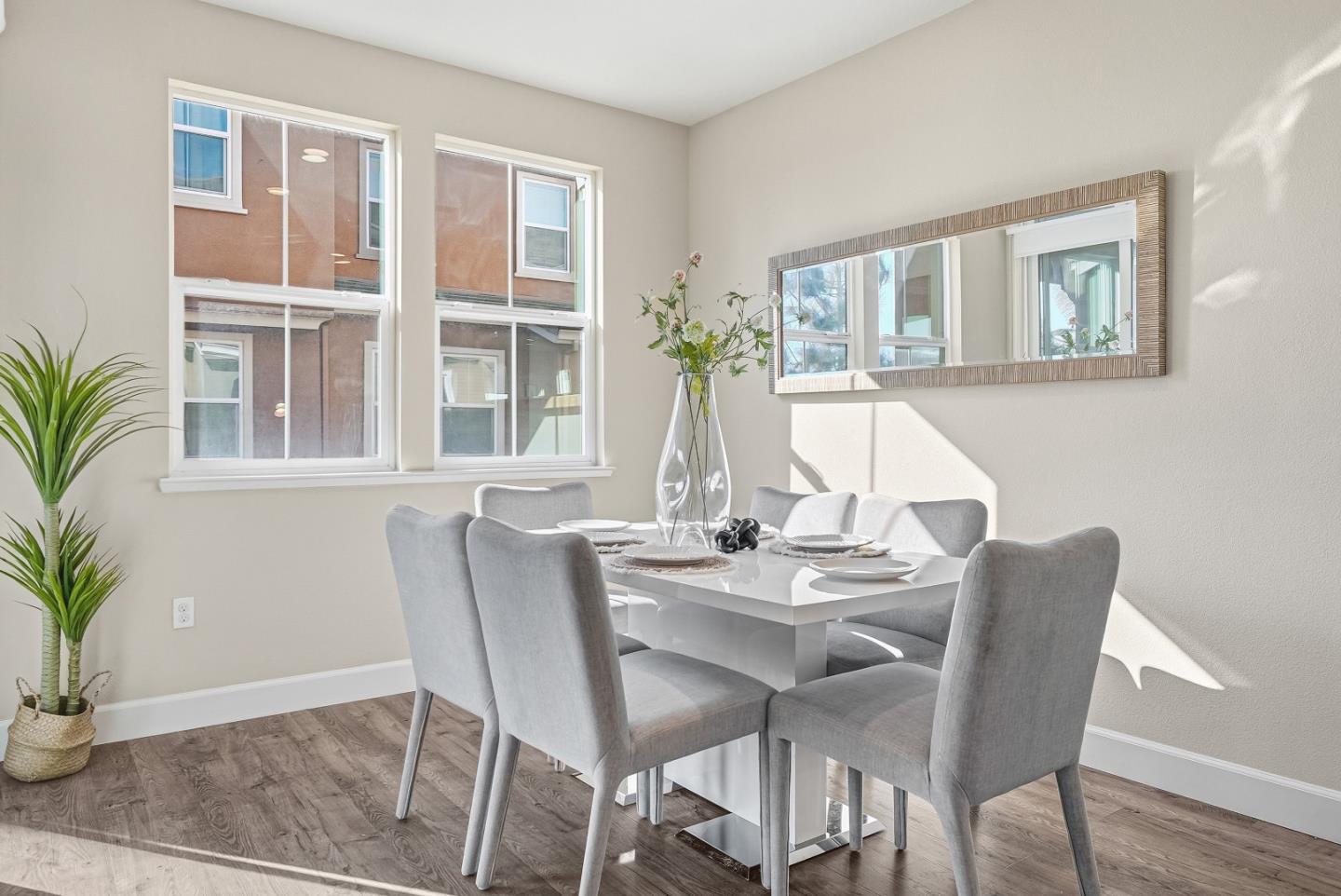 Detail Gallery Image 14 of 43 For 38946 Water Lily Pl, Newark,  CA 94560 - 3 Beds | 3/1 Baths