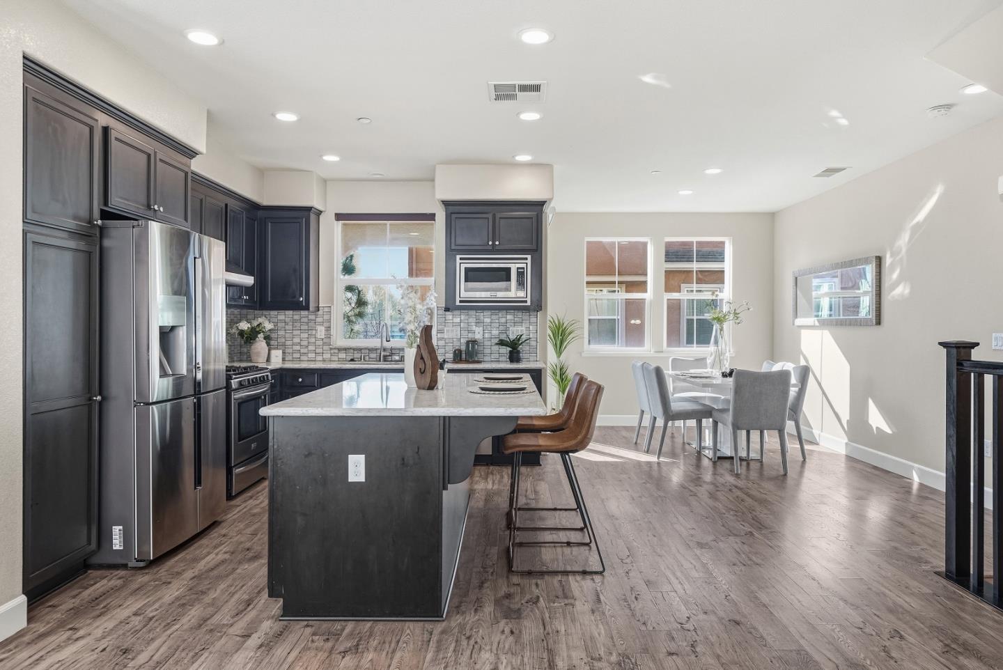 Detail Gallery Image 17 of 43 For 38946 Water Lily Pl, Newark,  CA 94560 - 3 Beds | 3/1 Baths