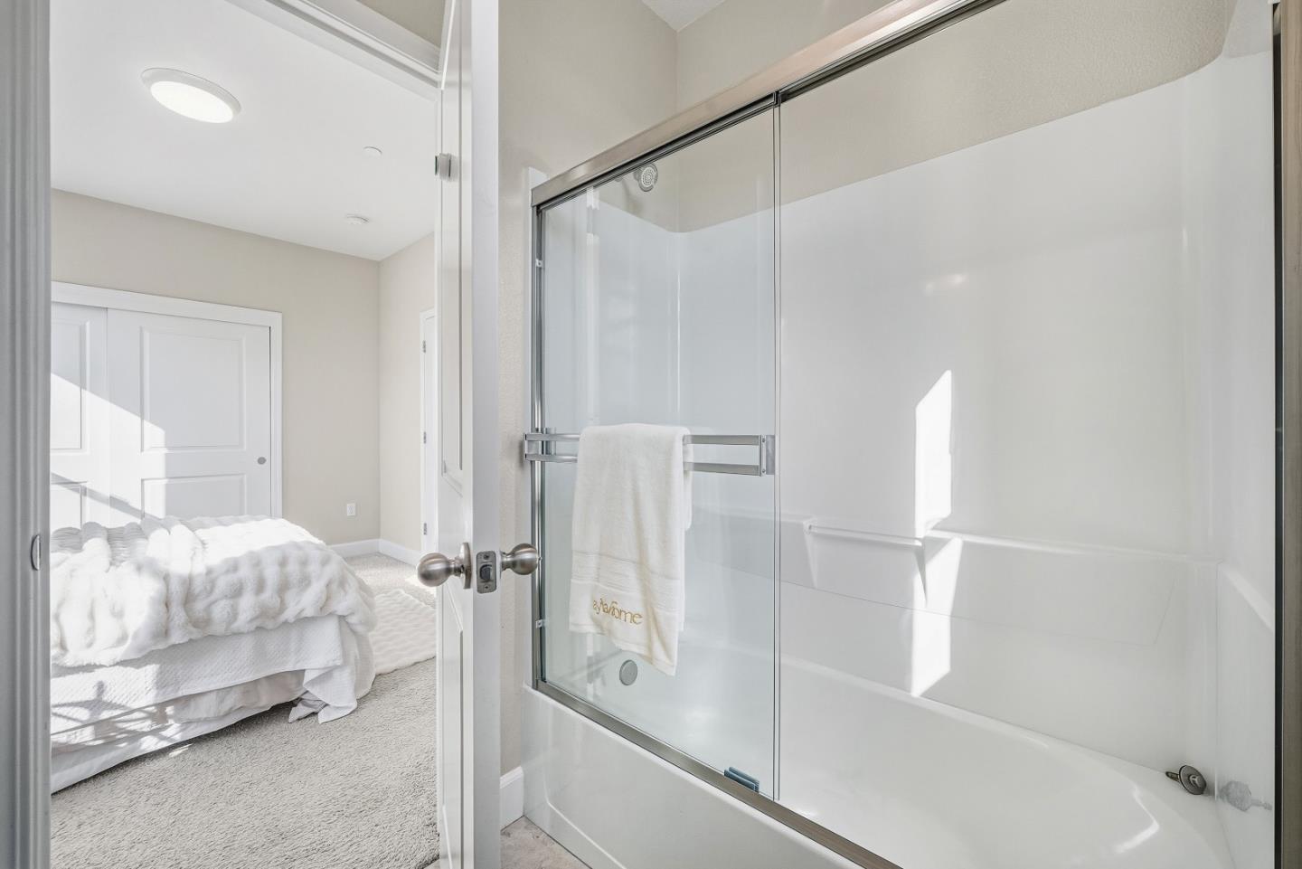 Detail Gallery Image 28 of 43 For 38946 Water Lily Pl, Newark,  CA 94560 - 3 Beds | 3/1 Baths