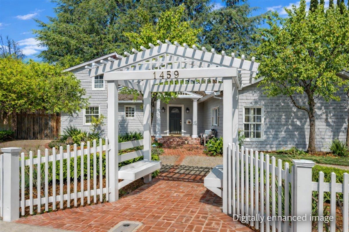 Detail Gallery Image 3 of 47 For 1459 Arroyo Seco Dr, Campbell,  CA 95008 - 5 Beds | 3 Baths