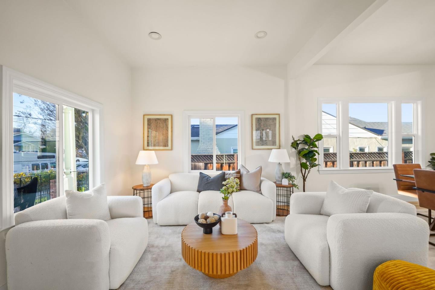 Detail Gallery Image 5 of 27 For 1154 S 8th St, San Jose,  CA 95112 - 3 Beds | 2 Baths