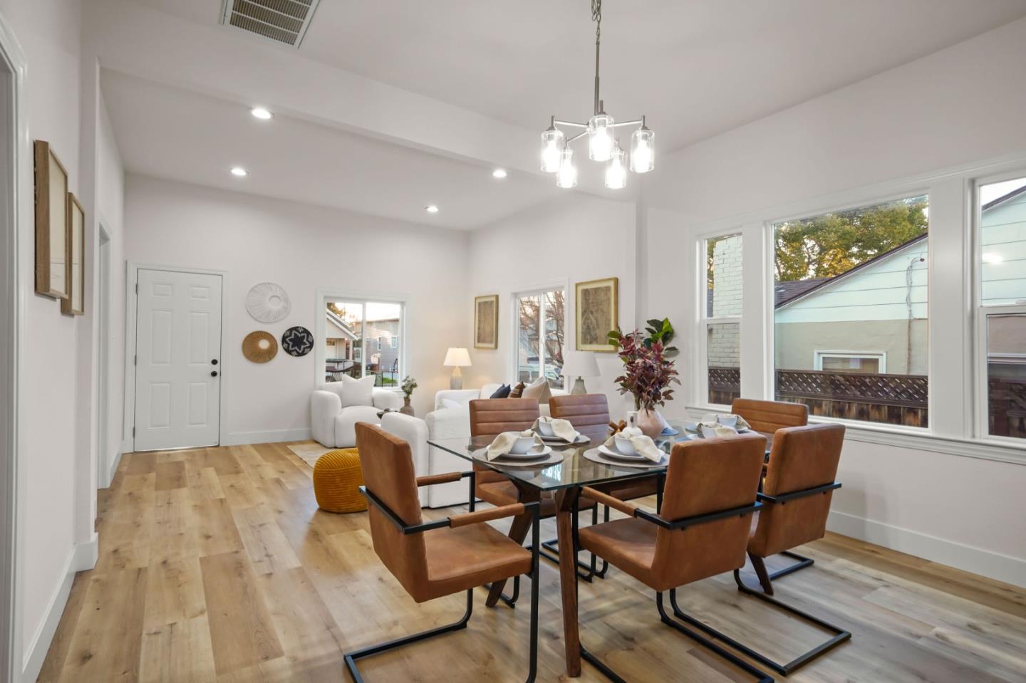 Detail Gallery Image 8 of 27 For 1154 S 8th St, San Jose,  CA 95112 - 3 Beds | 2 Baths