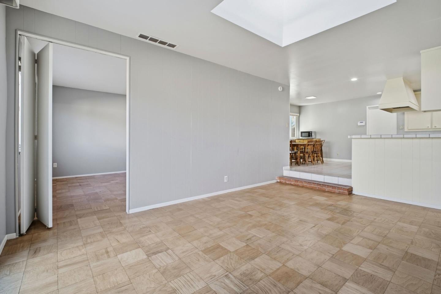 Detail Gallery Image 13 of 35 For 4757 Shelborne Park Ct, Fremont,  CA 94538 - 4 Beds | 2 Baths