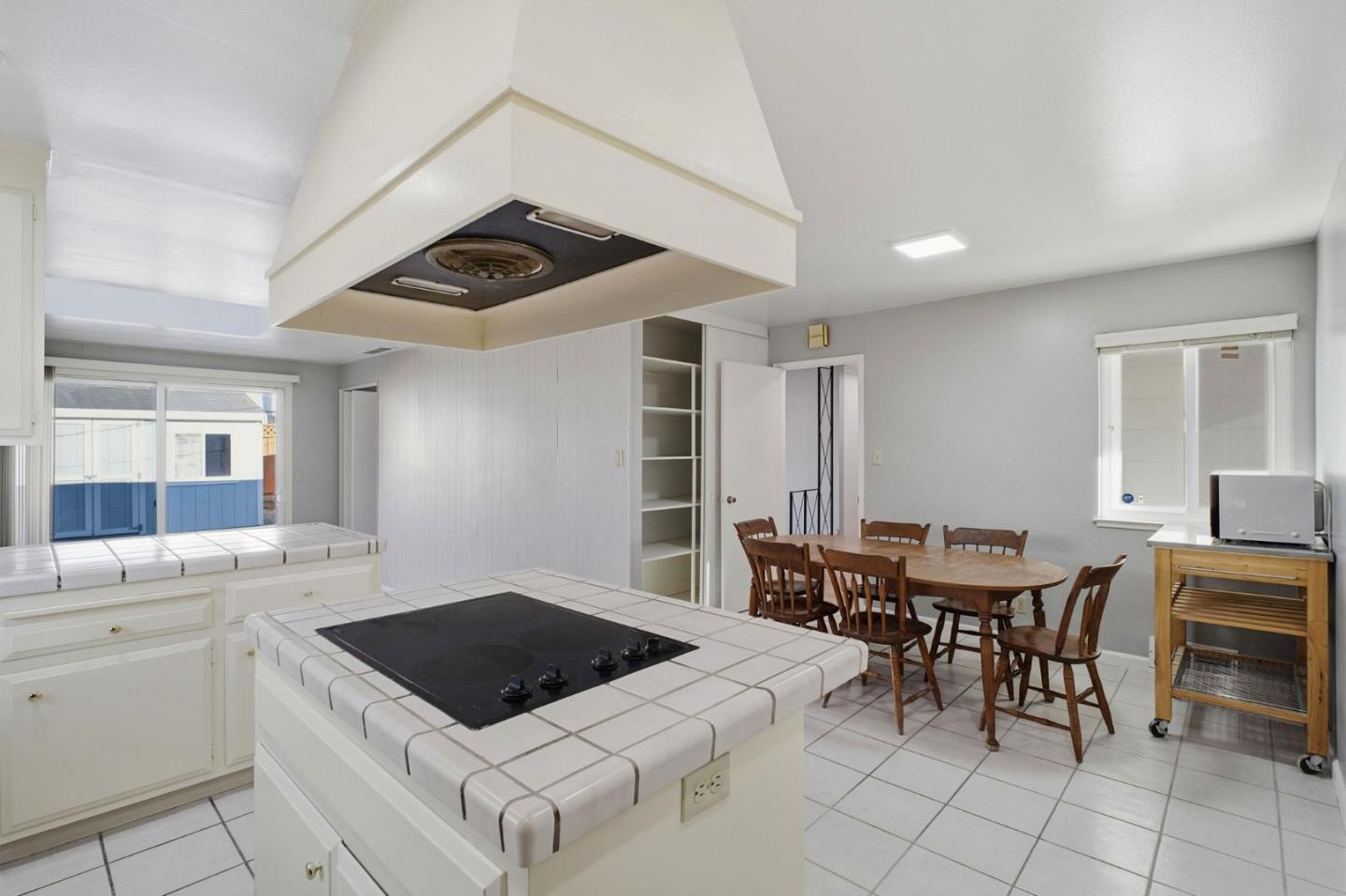 Detail Gallery Image 17 of 35 For 4757 Shelborne Park Ct, Fremont,  CA 94538 - 4 Beds | 2 Baths