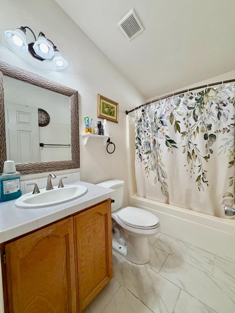 Detail Gallery Image 10 of 20 For 555 Umbarger Rd #124,  San Jose,  CA 95111 - 2 Beds | 2 Baths
