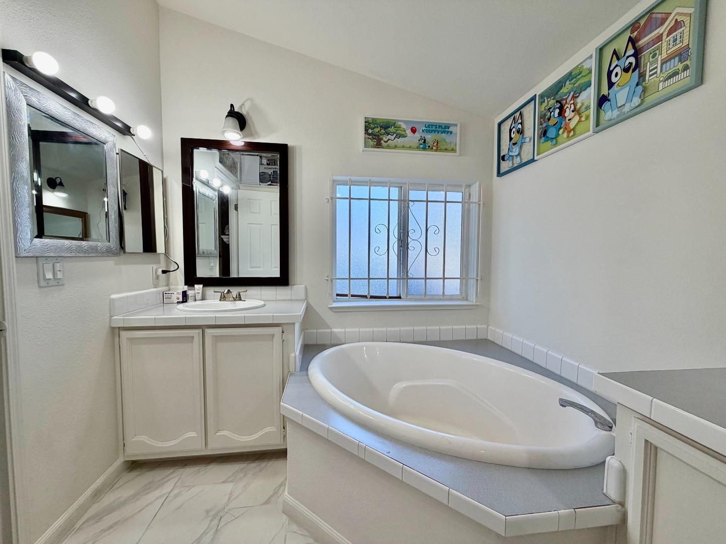 Detail Gallery Image 14 of 20 For 555 Umbarger Rd #124,  San Jose,  CA 95111 - 2 Beds | 2 Baths
