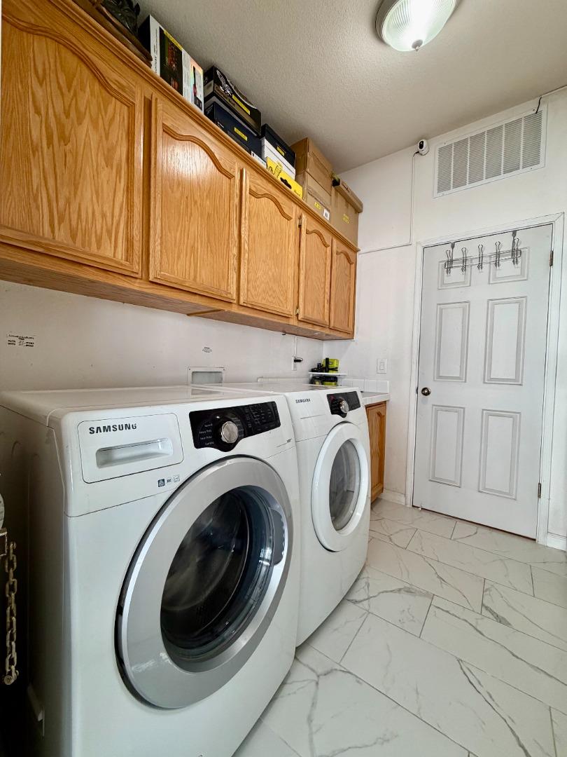 Detail Gallery Image 19 of 20 For 555 Umbarger Rd #124,  San Jose,  CA 95111 - 2 Beds | 2 Baths