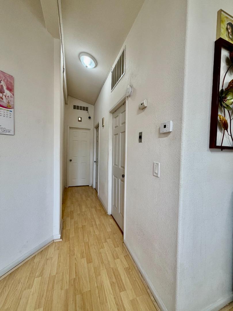 Detail Gallery Image 8 of 20 For 555 Umbarger Rd #124,  San Jose,  CA 95111 - 2 Beds | 2 Baths