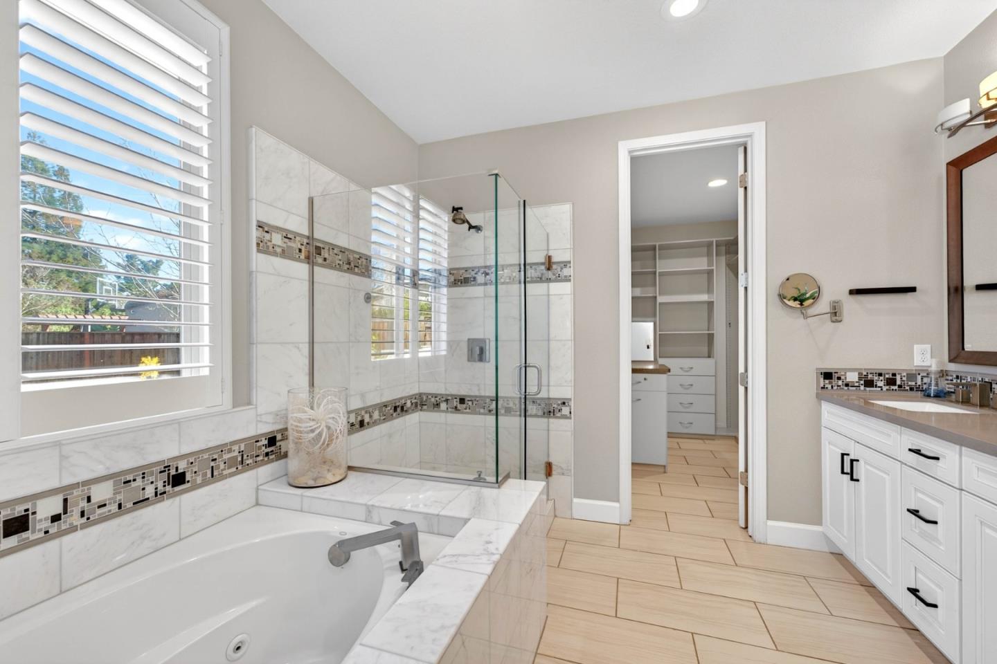 Detail Gallery Image 16 of 36 For 1655 Martinez Way, Morgan Hill,  CA 95037 - 4 Beds | 2/1 Baths
