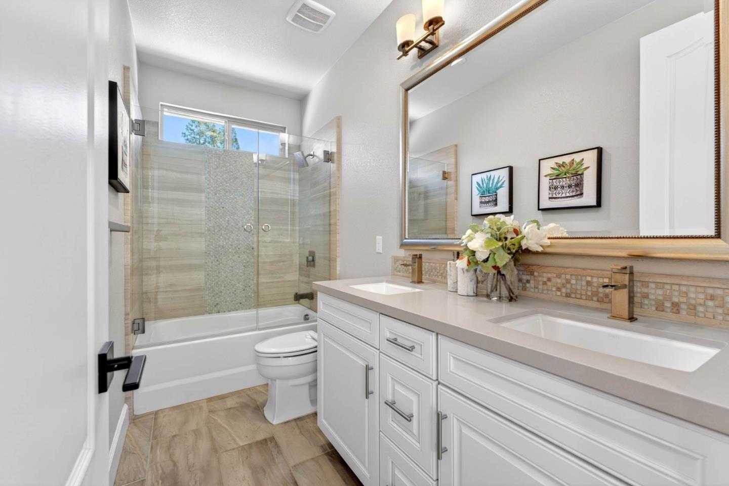 Detail Gallery Image 21 of 36 For 1655 Martinez Way, Morgan Hill,  CA 95037 - 4 Beds | 2/1 Baths