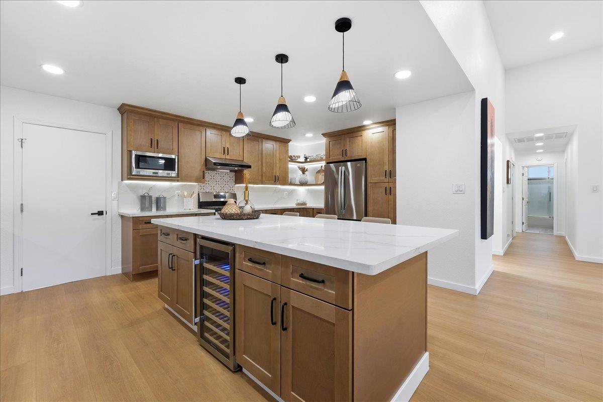 Detail Gallery Image 11 of 30 For 357 El Portal Way, San Jose,  CA 95123 - 4 Beds | 2 Baths