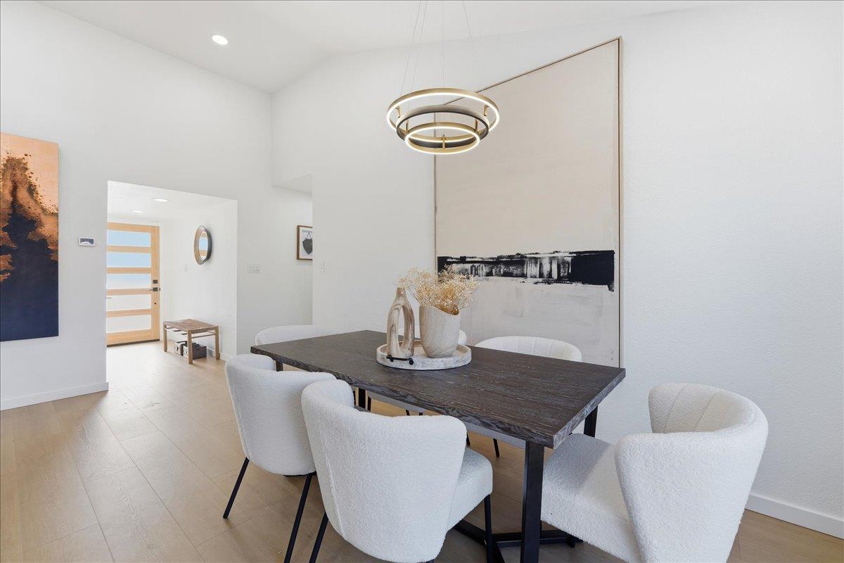 Detail Gallery Image 13 of 30 For 357 El Portal Way, San Jose,  CA 95123 - 4 Beds | 2 Baths