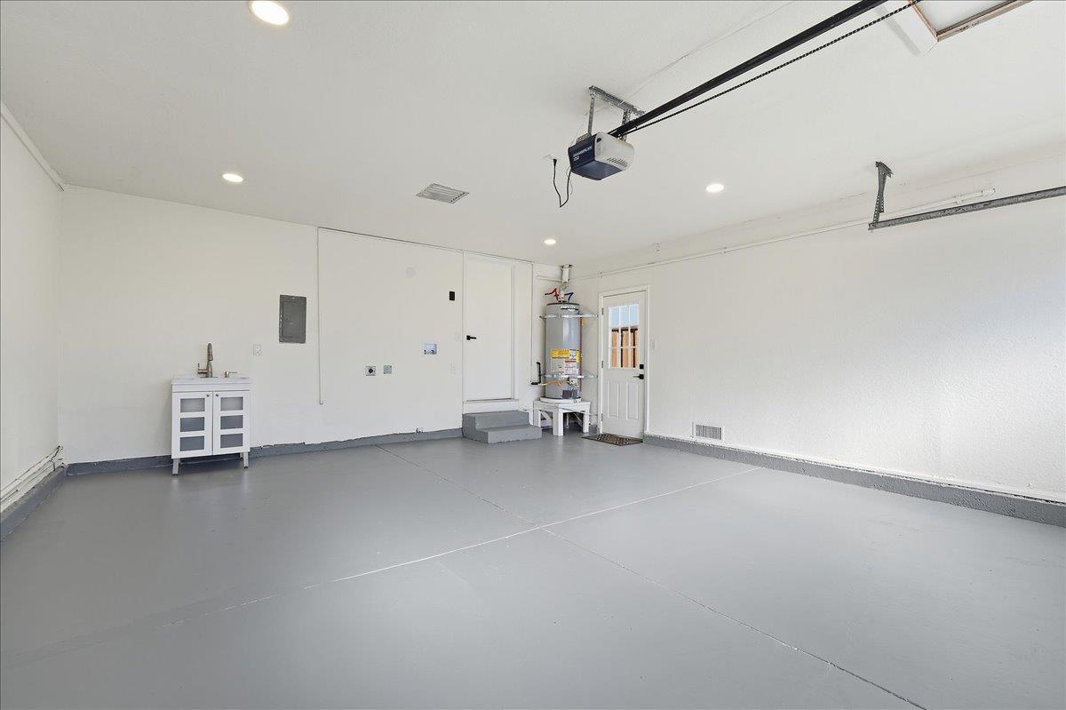 Detail Gallery Image 27 of 30 For 357 El Portal Way, San Jose,  CA 95123 - 4 Beds | 2 Baths