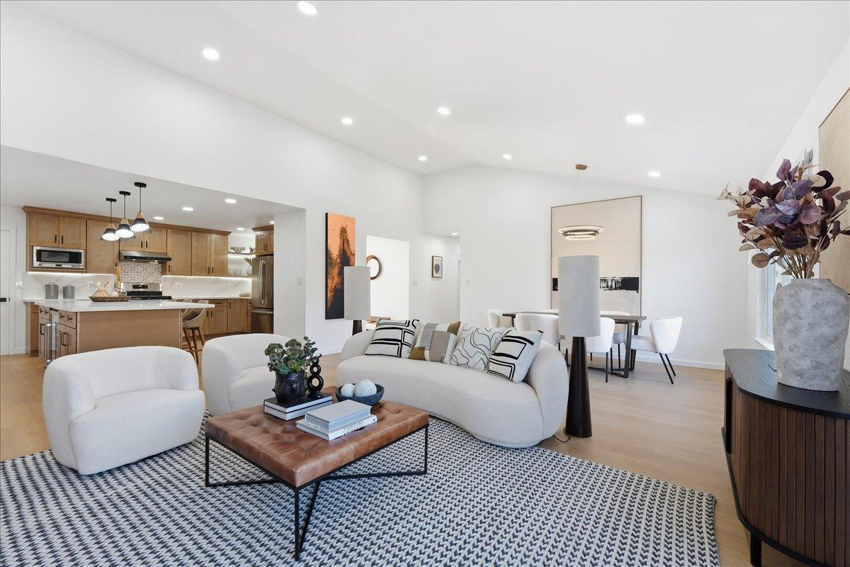 Detail Gallery Image 6 of 30 For 357 El Portal Way, San Jose,  CA 95123 - 4 Beds | 2 Baths