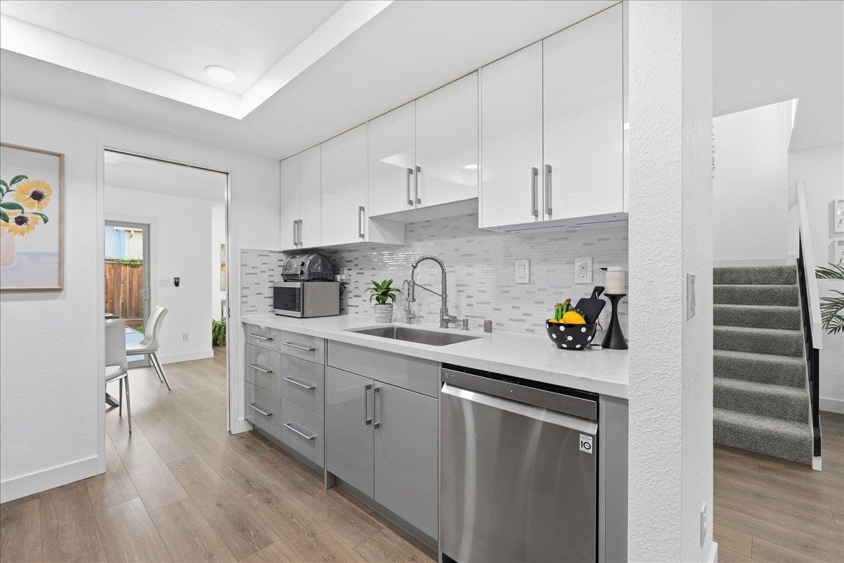 Detail Gallery Image 17 of 46 For 997 Courtland Ct, Milpitas,  CA 95035 - 3 Beds | 2/1 Baths