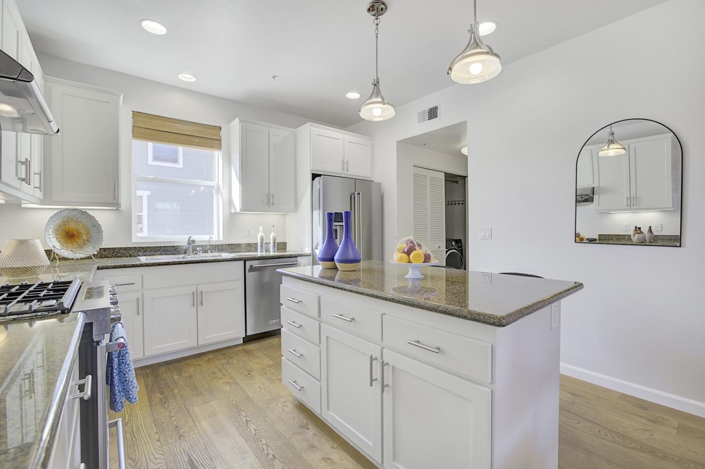 Detail Gallery Image 18 of 38 For 4310 Providence Ter, Fremont,  CA 94538 - 3 Beds | 3/1 Baths