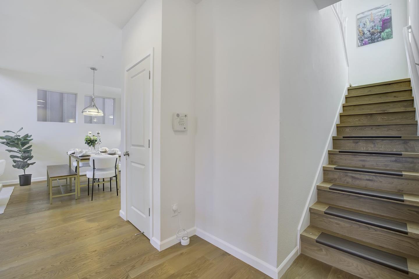 Detail Gallery Image 7 of 38 For 4310 Providence Ter, Fremont,  CA 94538 - 3 Beds | 3/1 Baths