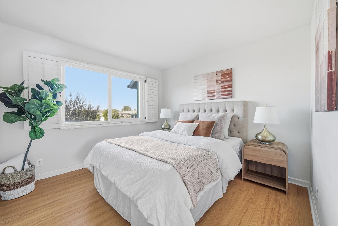 Detail Gallery Image 17 of 44 For 802 Magellan Ln, Foster City,  CA 94404 - 3 Beds | 2/1 Baths