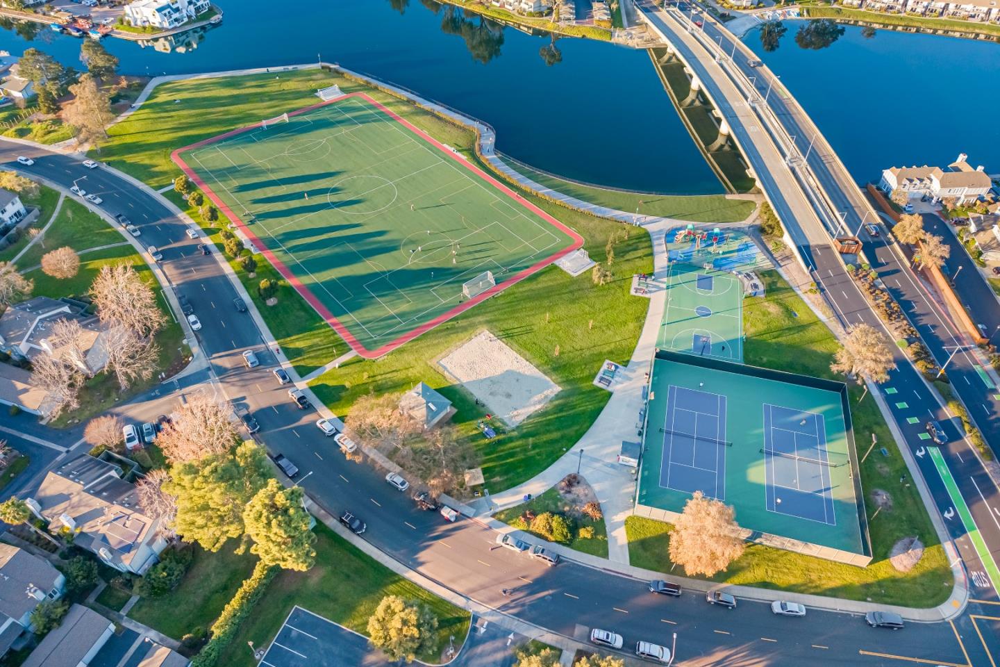 Detail Gallery Image 41 of 44 For 802 Magellan Ln, Foster City,  CA 94404 - 3 Beds | 2/1 Baths