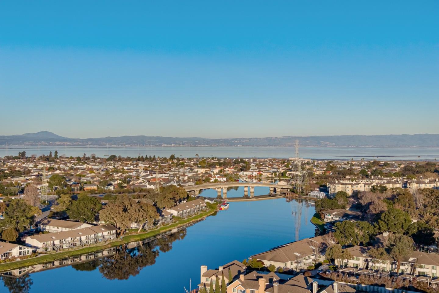 Detail Gallery Image 43 of 44 For 802 Magellan Ln, Foster City,  CA 94404 - 3 Beds | 2/1 Baths