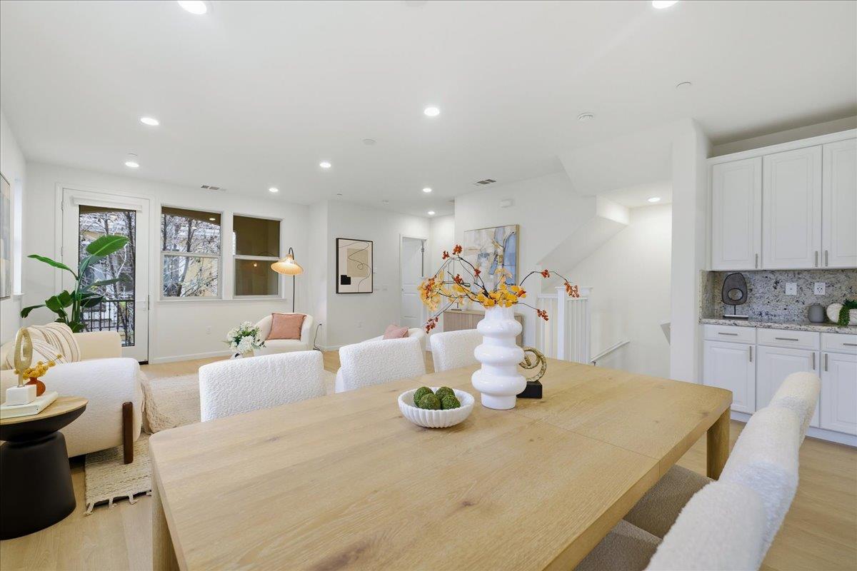 Detail Gallery Image 7 of 56 For 2775 Montecito Vista Way, San Jose,  CA 95111 - 4 Beds | 3/1 Baths