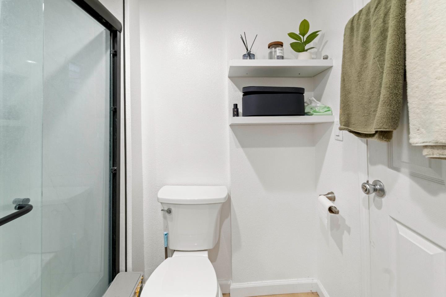 Detail Gallery Image 7 of 15 For 411 Lewis Rd #200,  San Jose,  CA 95111 - 2 Beds | 1 Baths