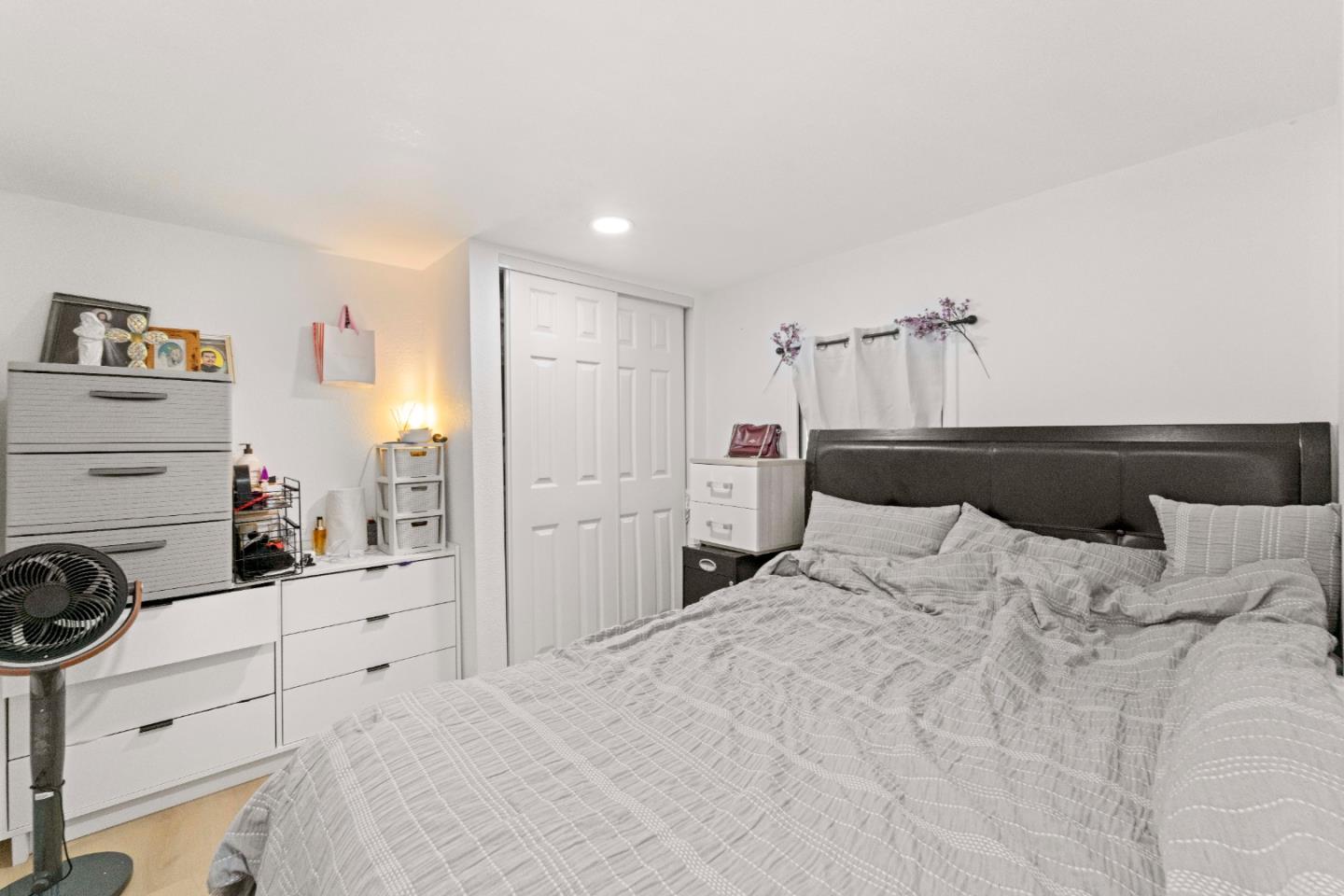 Detail Gallery Image 8 of 15 For 411 Lewis Rd #200,  San Jose,  CA 95111 - 2 Beds | 1 Baths