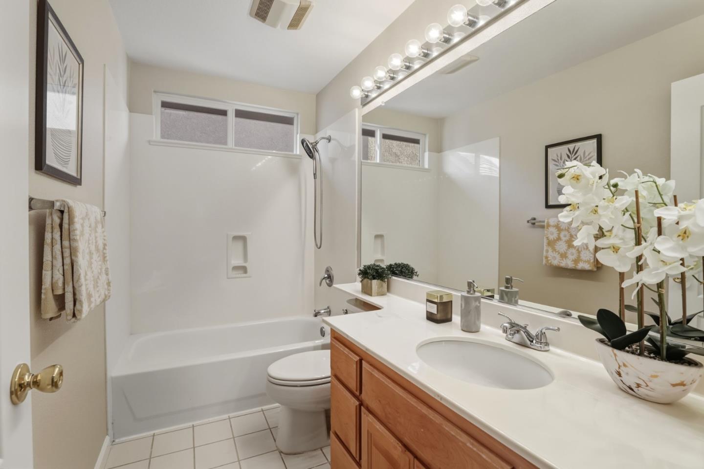 Detail Gallery Image 20 of 23 For 368 Huckleberry Dr, San Jose,  CA 95123 - 5 Beds | 4 Baths