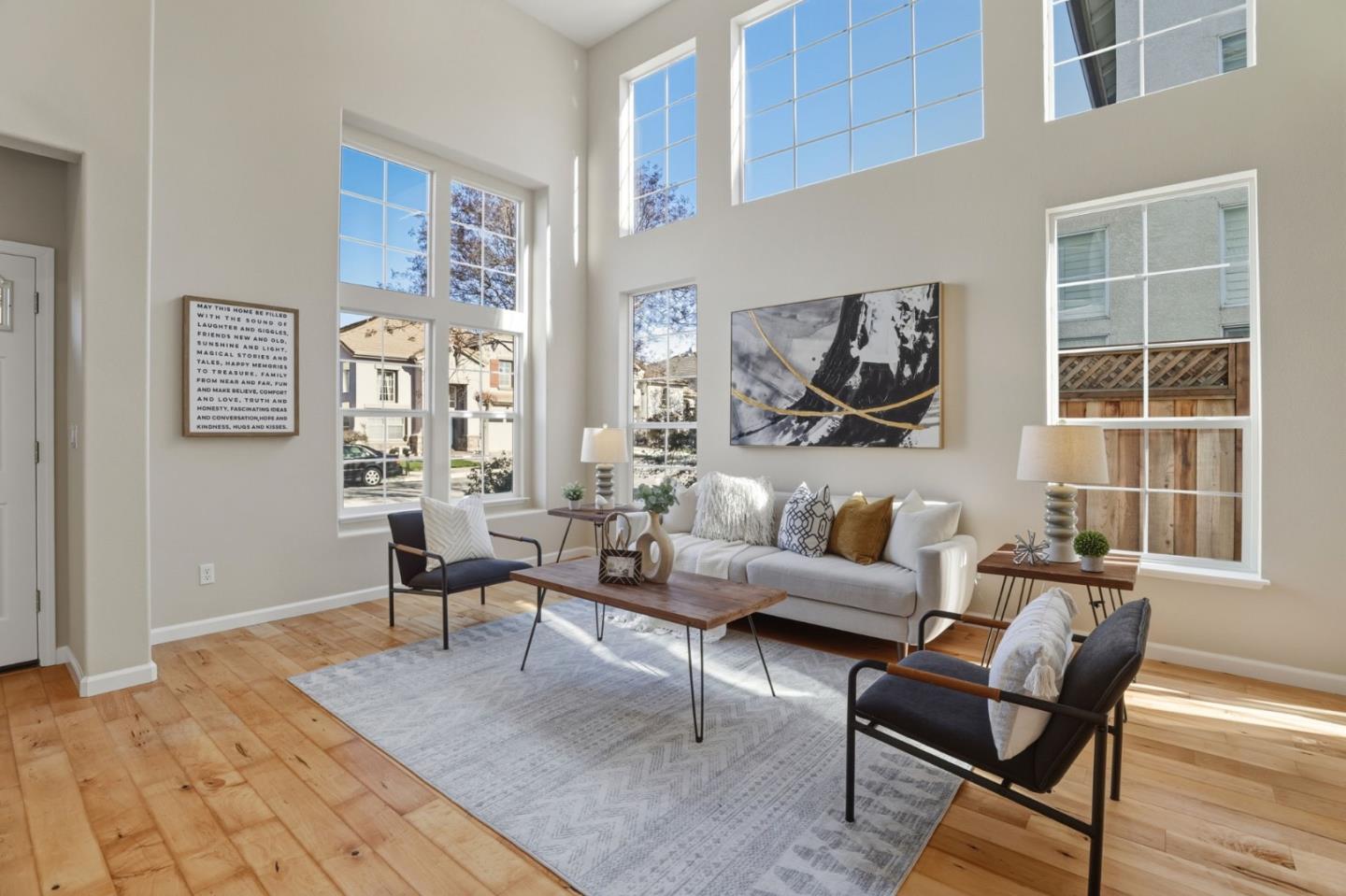 Detail Gallery Image 4 of 23 For 368 Huckleberry Dr, San Jose,  CA 95123 - 5 Beds | 4 Baths