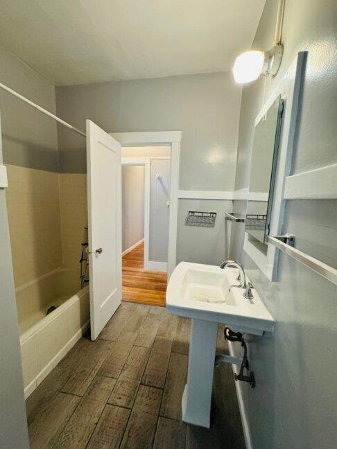 Detail Gallery Image 2 of 10 For 2366 Virginia St #2,  Berkeley,  CA 94709 - 3 Beds | 2 Baths