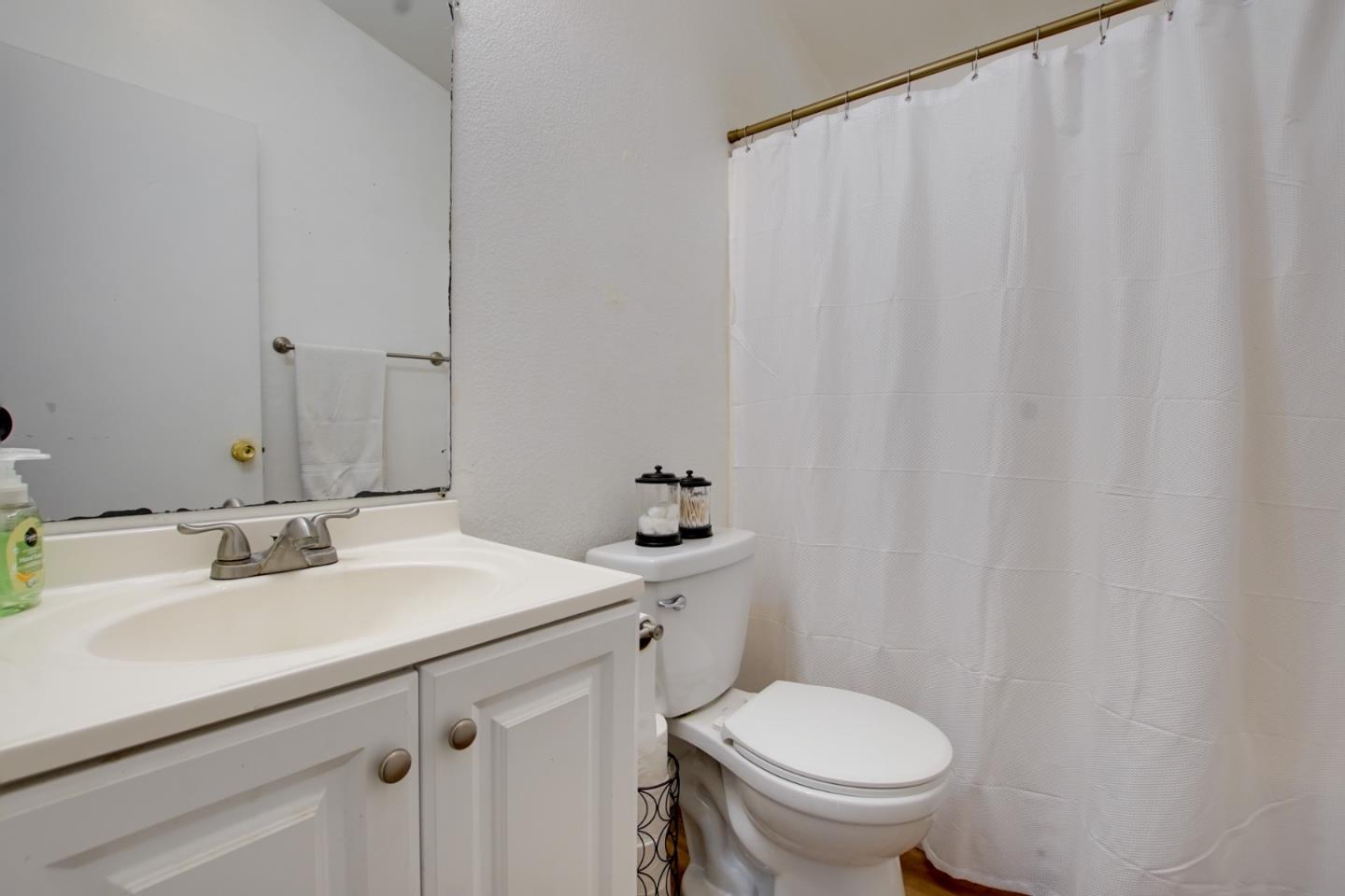 Detail Gallery Image 12 of 26 For 9345 Prunedale South Rd, Salinas,  CA 93907 - 3 Beds | 2 Baths