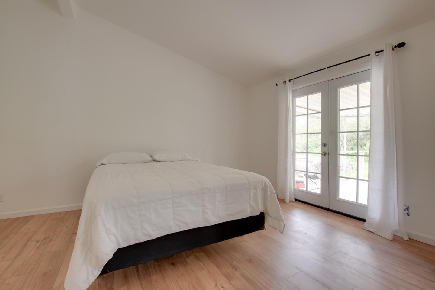 Detail Gallery Image 16 of 26 For 9345 Prunedale South Rd, Salinas,  CA 93907 - 3 Beds | 2 Baths