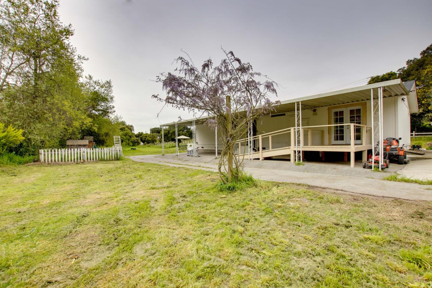 Detail Gallery Image 20 of 26 For 9345 Prunedale South Rd, Salinas,  CA 93907 - 3 Beds | 2 Baths