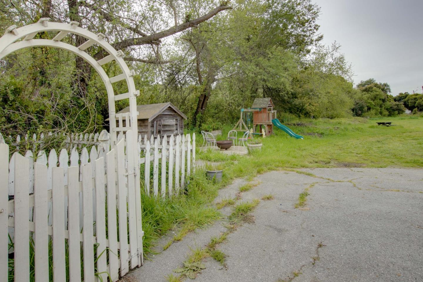 Detail Gallery Image 23 of 26 For 9345 Prunedale South Rd, Salinas,  CA 93907 - 3 Beds | 2 Baths