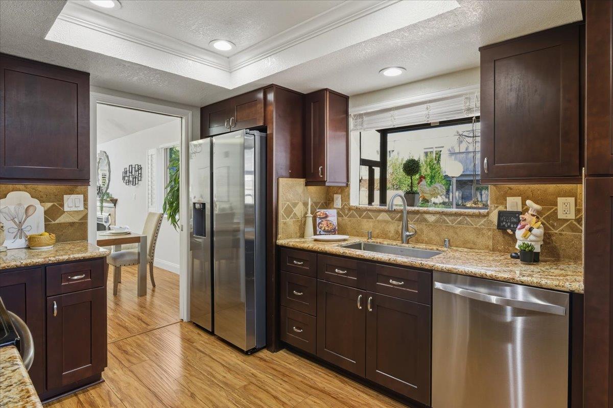 Detail Gallery Image 12 of 32 For 5262 Riverdale Ct, Pleasanton,  CA 94588 - 3 Beds | 2 Baths