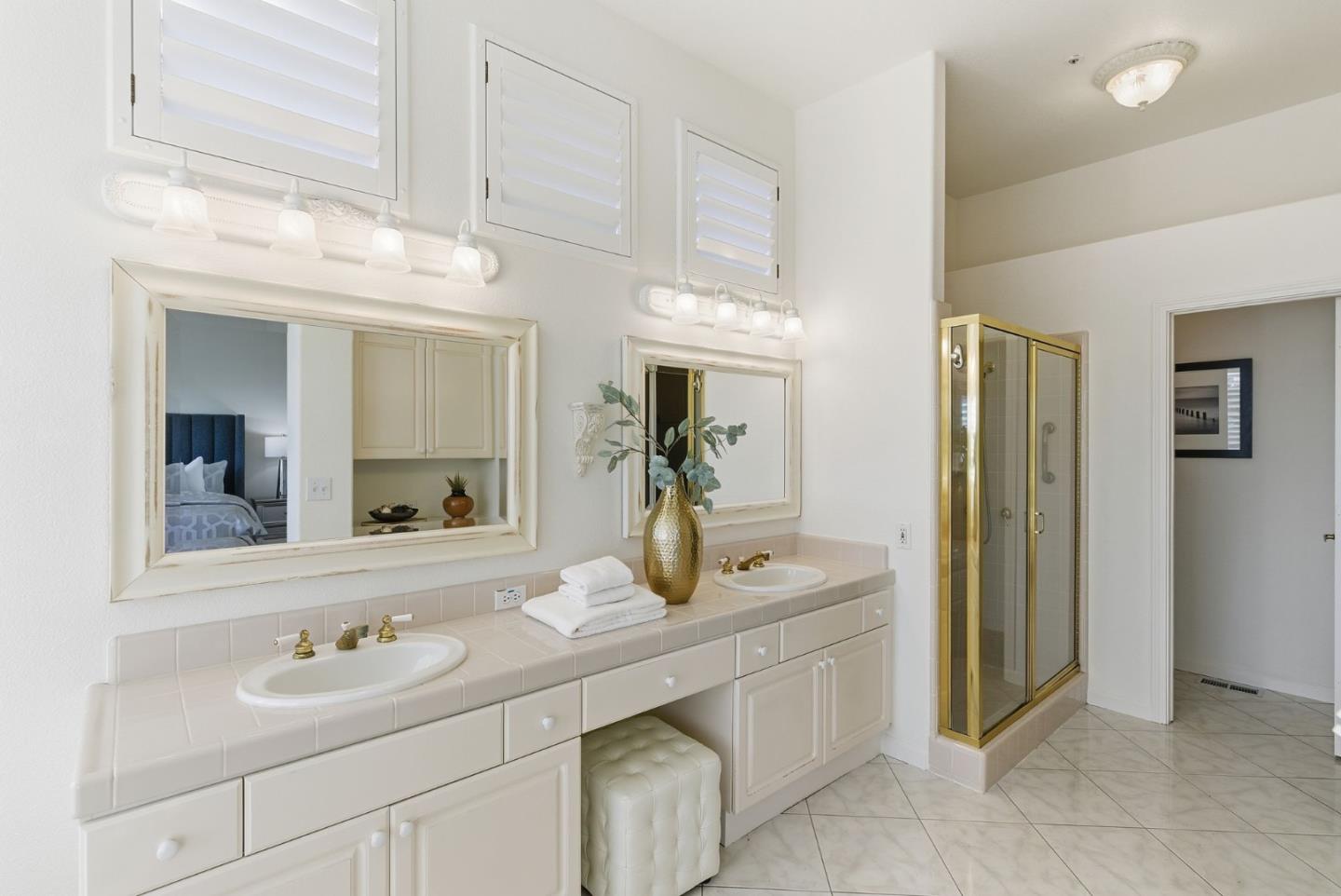 Detail Gallery Image 19 of 40 For 2545 Fox Ridge Dr, Castro Valley,  CA 94546 - 4 Beds | 2/1 Baths