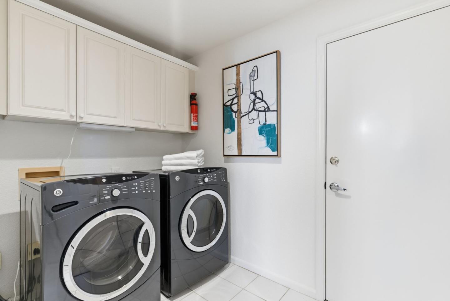 Detail Gallery Image 33 of 40 For 2545 Fox Ridge Dr, Castro Valley,  CA 94546 - 4 Beds | 2/1 Baths