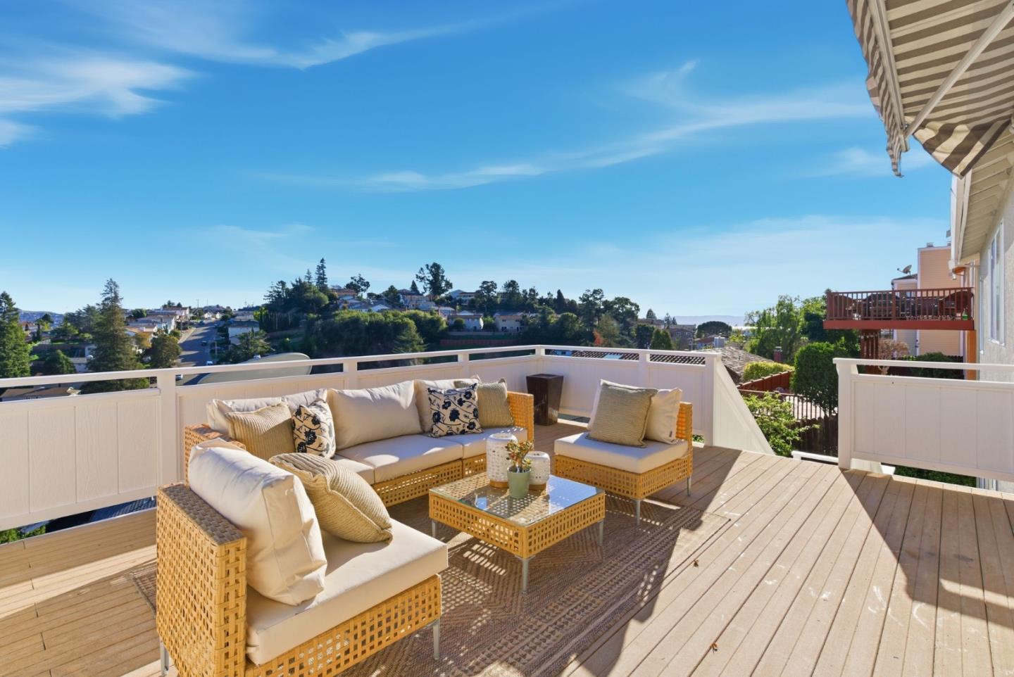 Detail Gallery Image 35 of 40 For 2545 Fox Ridge Dr, Castro Valley,  CA 94546 - 4 Beds | 2/1 Baths