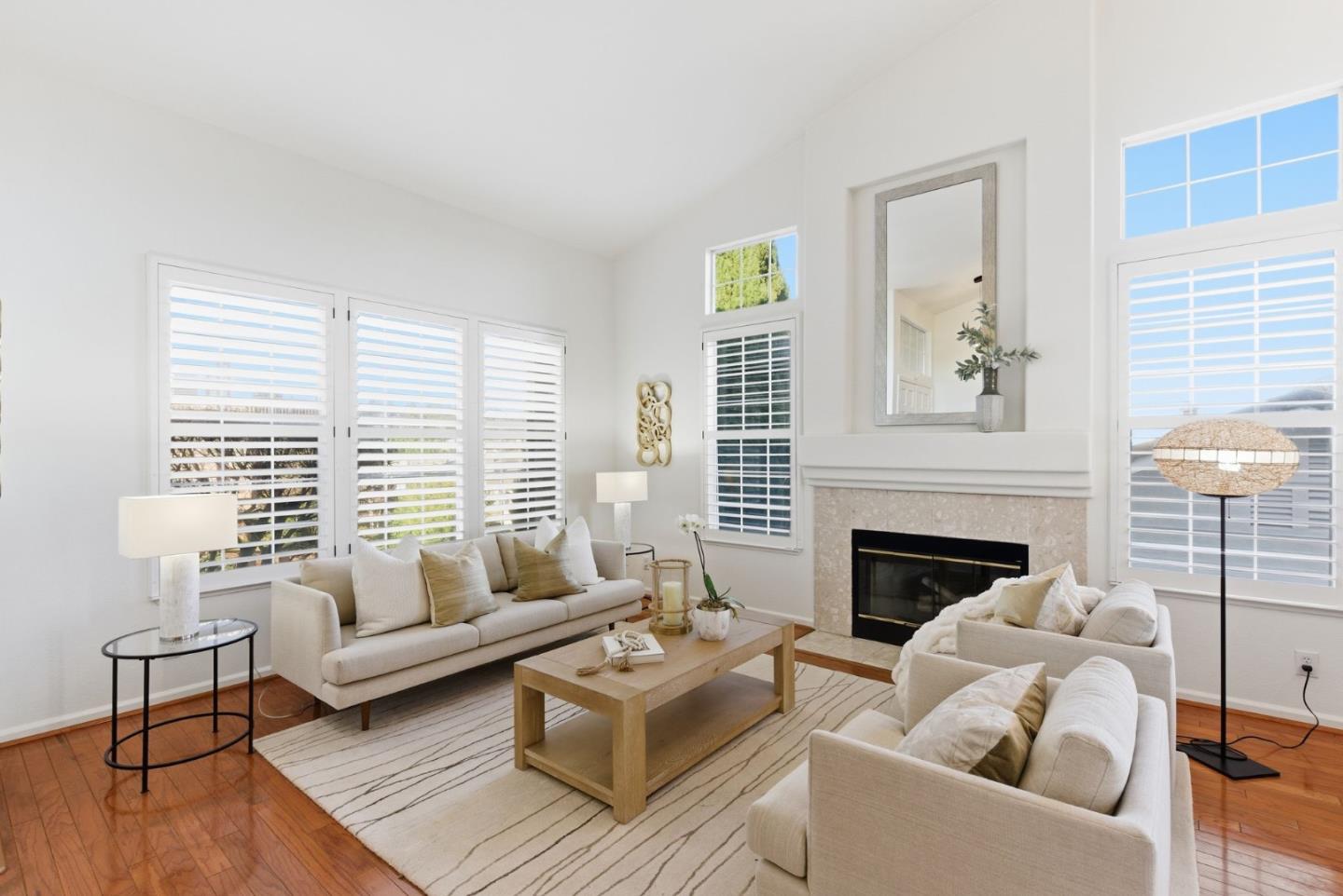 Detail Gallery Image 5 of 40 For 2545 Fox Ridge Dr, Castro Valley,  CA 94546 - 4 Beds | 2/1 Baths