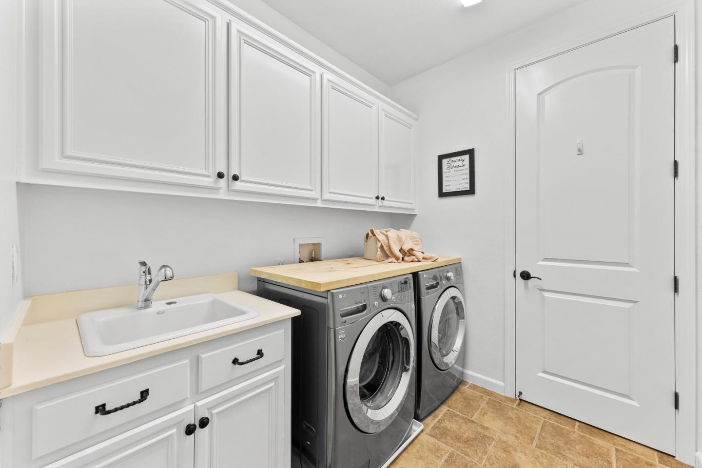 Detail Gallery Image 35 of 69 For 19421 Dougherty Ave, Morgan Hill,  CA 95037 - 4 Beds | 2/1 Baths