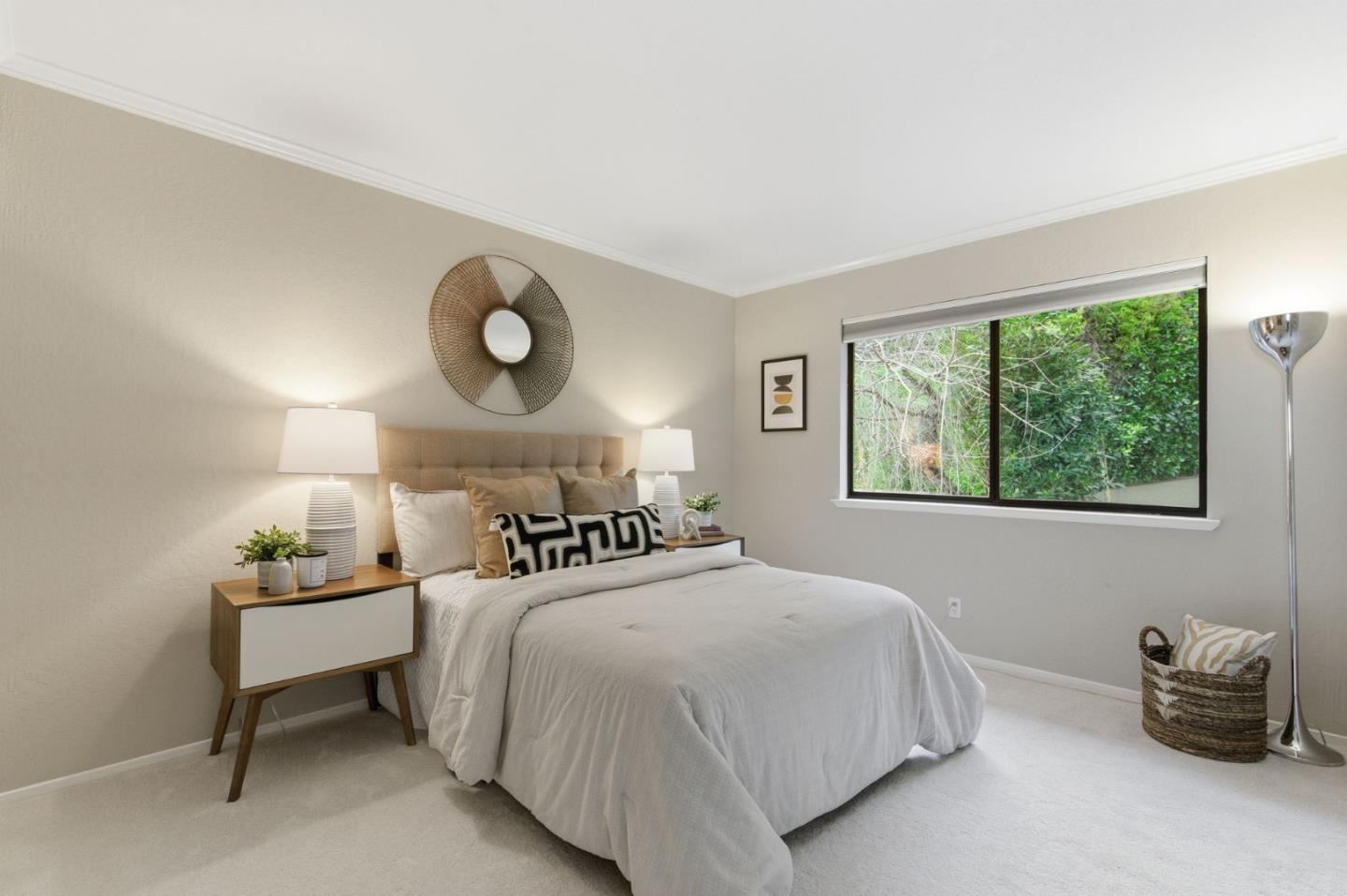 Detail Gallery Image 14 of 34 For 1700 Valley View Ave, Belmont,  CA 94002 - 4 Beds | 2/1 Baths