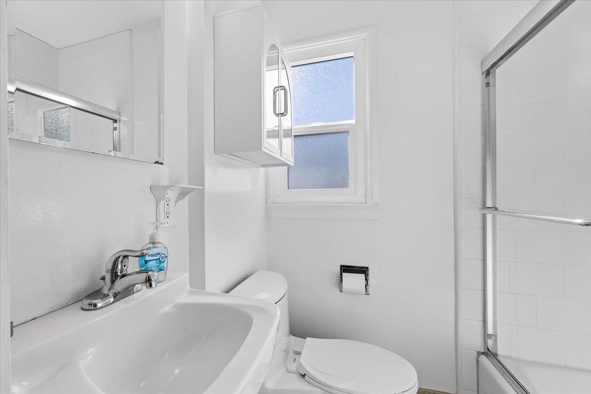 Detail Gallery Image 22 of 24 For Cupertino Way, San Mateo,  CA 94403 - 3 Beds | 1 Baths