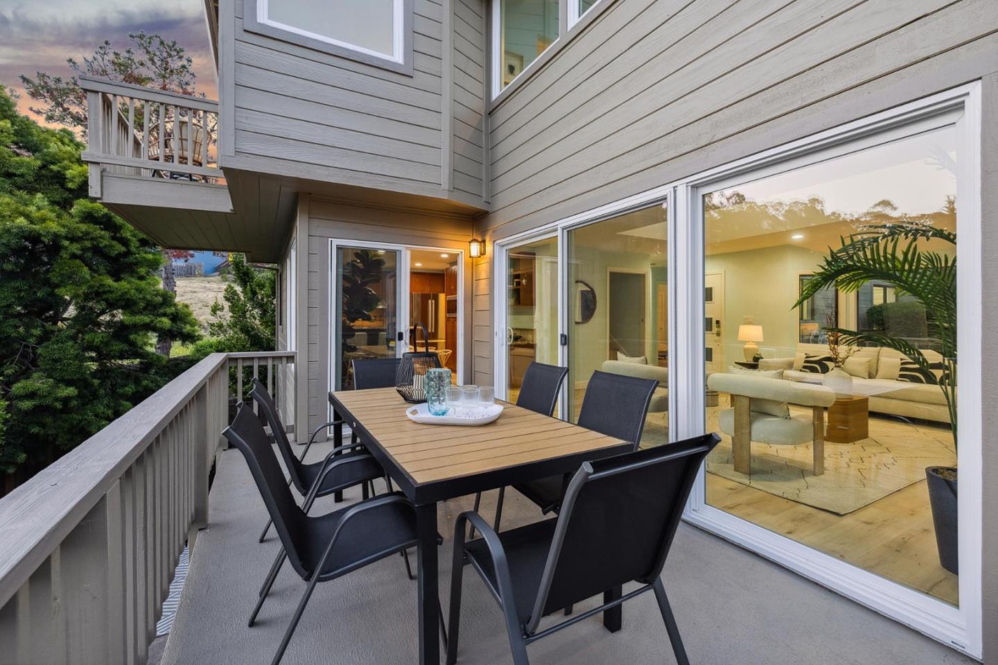 Detail Gallery Image 11 of 50 For 389 Avenue Granada, El Granada,  CA 94018 - 5 Beds | 3 Baths