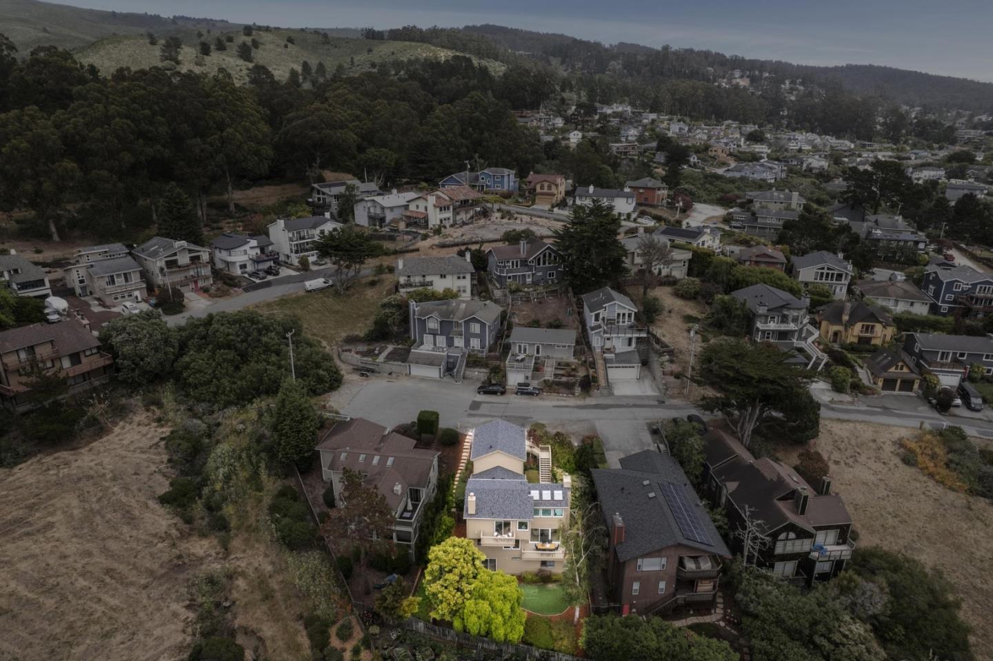 Detail Gallery Image 48 of 50 For 389 Avenue Granada, El Granada,  CA 94018 - 5 Beds | 3 Baths