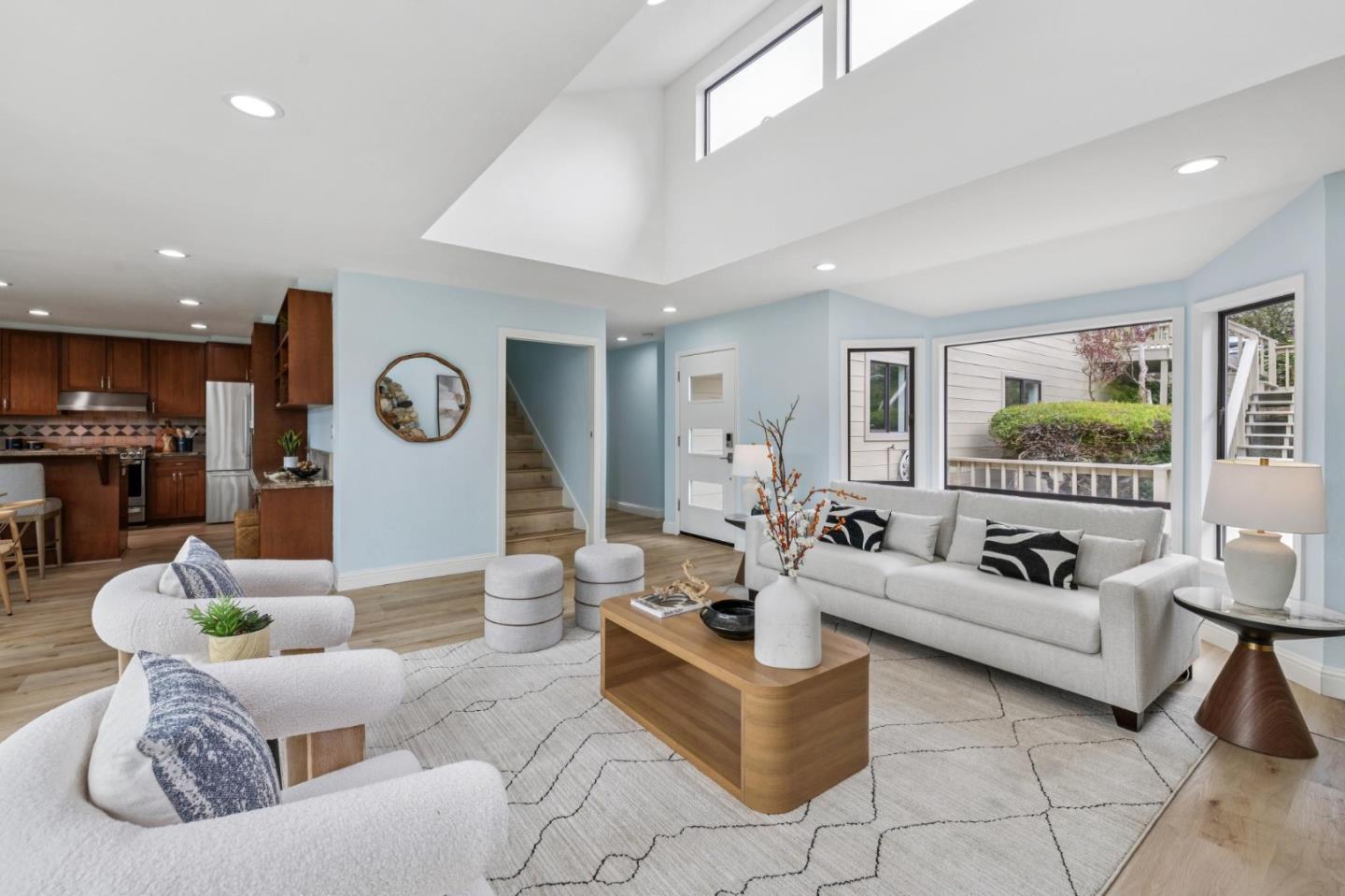 Detail Gallery Image 6 of 50 For 389 Avenue Granada, El Granada,  CA 94018 - 5 Beds | 3 Baths