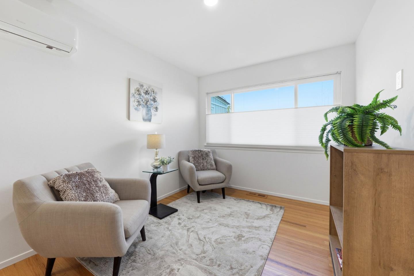 Detail Gallery Image 22 of 31 For 2712 Hallmark Dr, Belmont,  CA 94002 - 5 Beds | 2 Baths