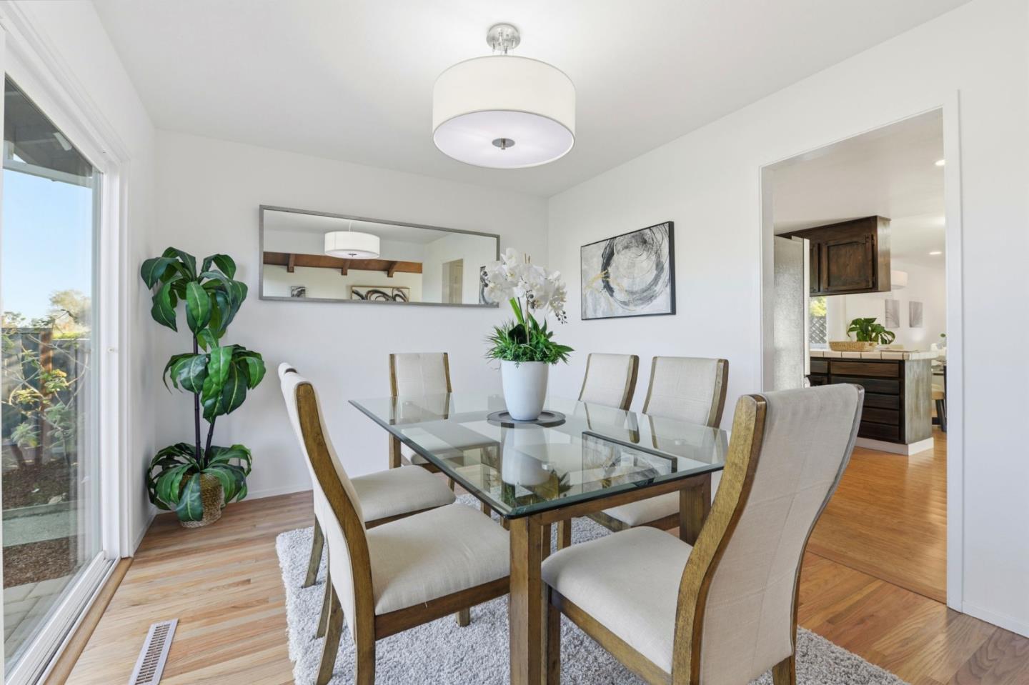 Detail Gallery Image 7 of 31 For 2712 Hallmark Dr, Belmont,  CA 94002 - 5 Beds | 2 Baths