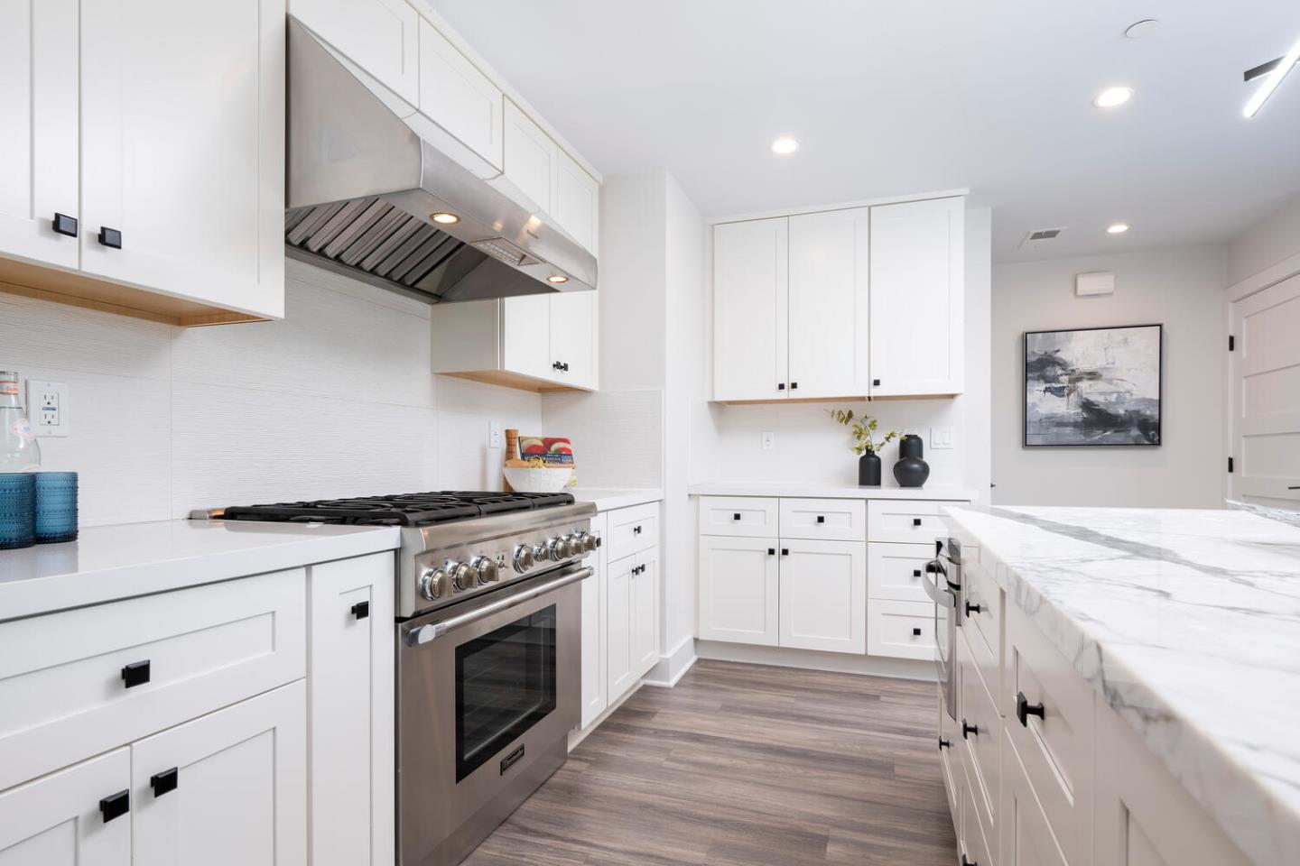 Detail Gallery Image 18 of 54 For 30 Calaveras Ct, Hillsborough,  CA 94010 - 4 Beds | 2/1 Baths