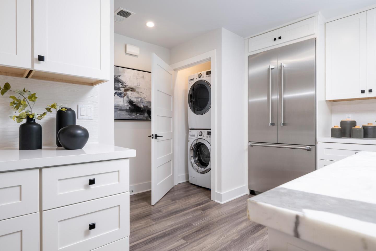 Detail Gallery Image 19 of 54 For 30 Calaveras Ct, Hillsborough,  CA 94010 - 4 Beds | 2/1 Baths