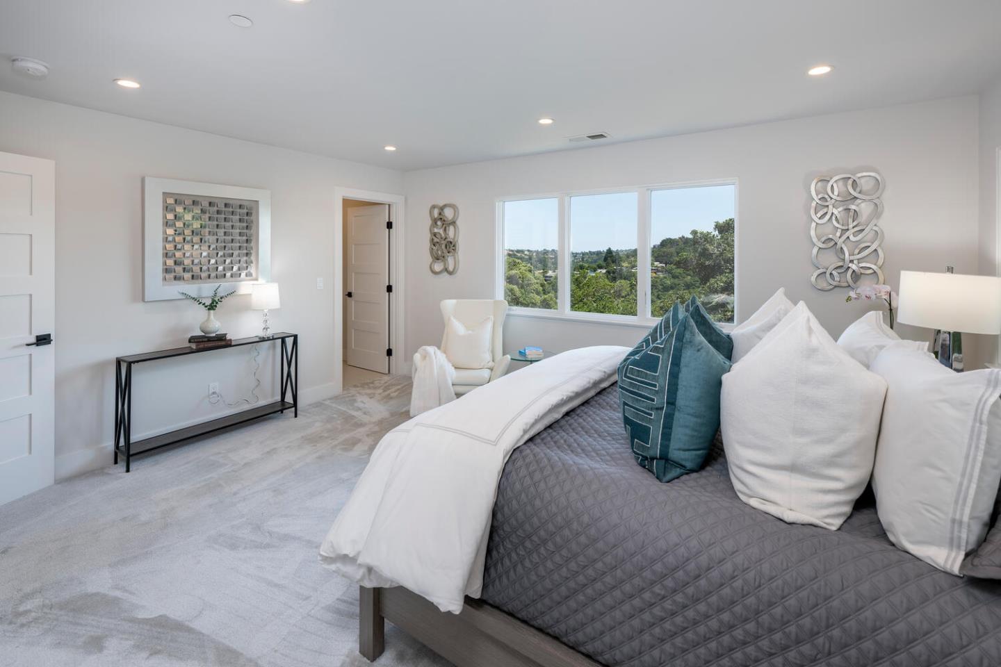 Detail Gallery Image 22 of 54 For 30 Calaveras Ct, Hillsborough,  CA 94010 - 4 Beds | 2/1 Baths